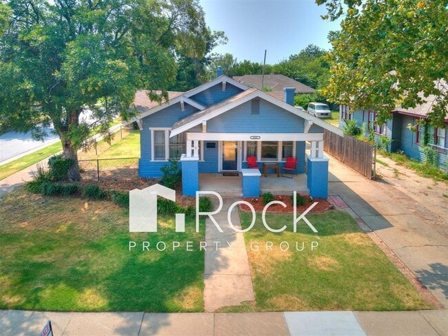Building Photo - Remodeled 3 Bedroom Bungalow in OKC's Plaza District *Half Off 1st Month's Rent*