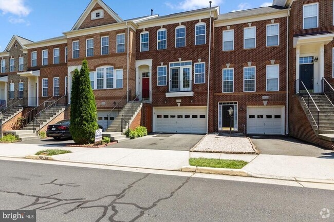 Building Photo - 22054 Dilworth Square Rental