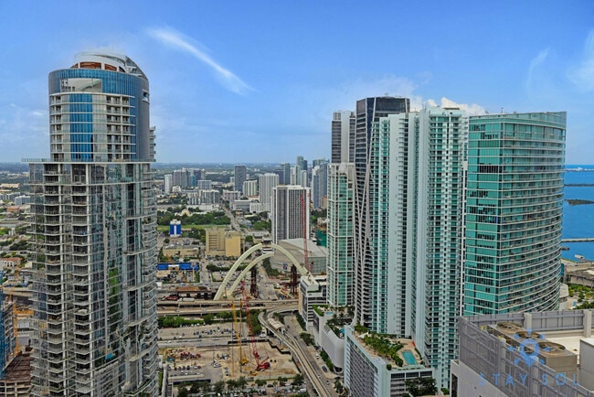 Photo - 601 NE 1st Ave Unidad SI ID1227548P