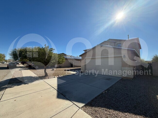 Photo - 5904 E Tercel Dr
