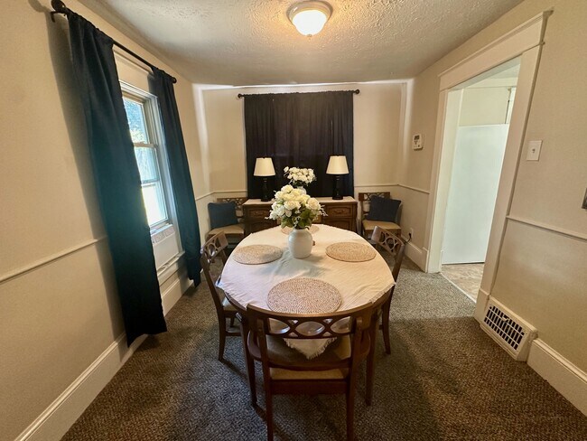 Photo - 2157 10th St SW