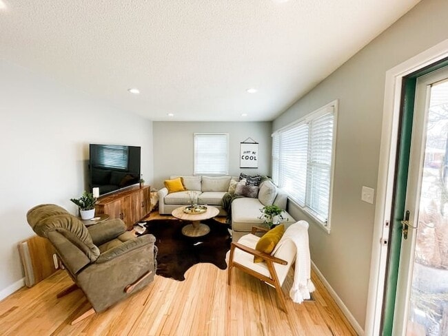 Photo - 2000 N 58th St