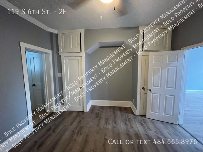 Building Photo - 119 S 6th St Unit 2F