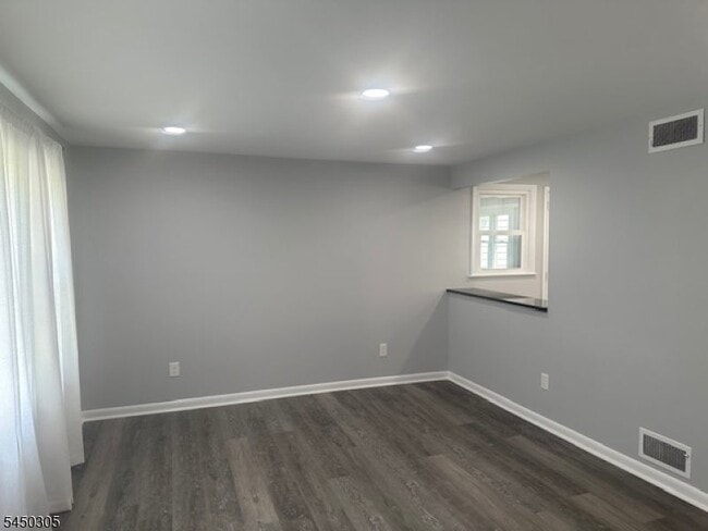 1 Hillairy Ct