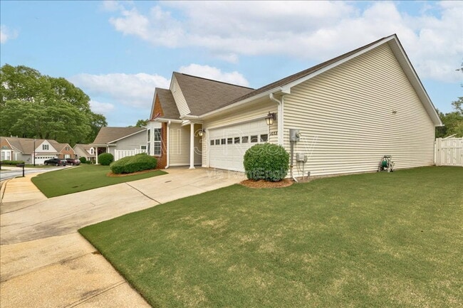Photo - 1033 Pinehurst Dr