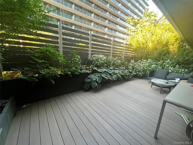 Photo - 131-03-131-40 40th Rd Unit 8J