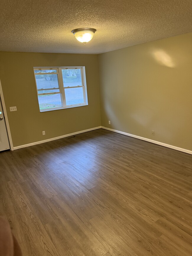 Front room - 2313 Roma Ln