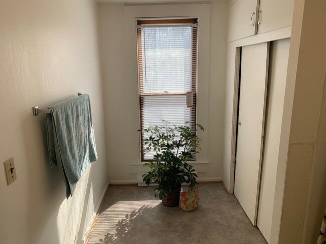 Photo - 731 Broadway St Unit 0.5