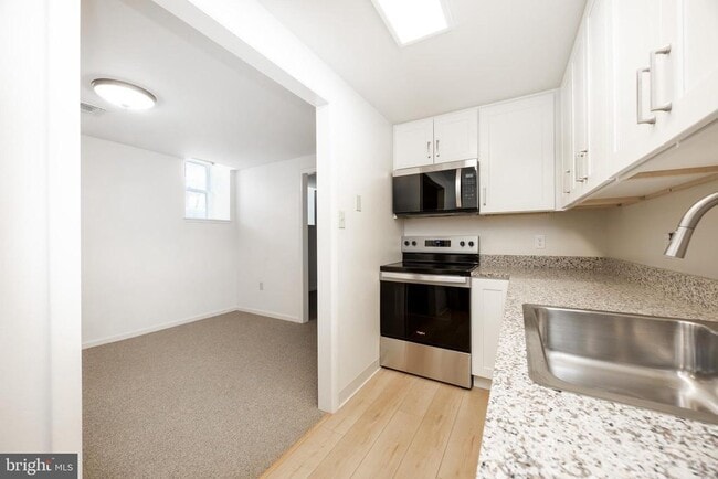 Photo - 3183 Main St. Unit 3