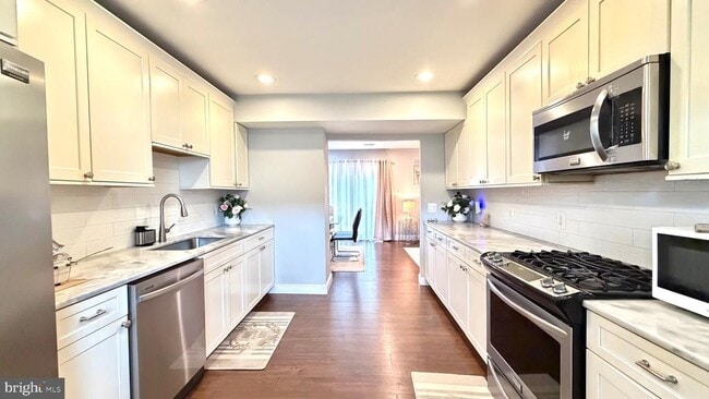 Photo - 4929 Tibbitt Ln