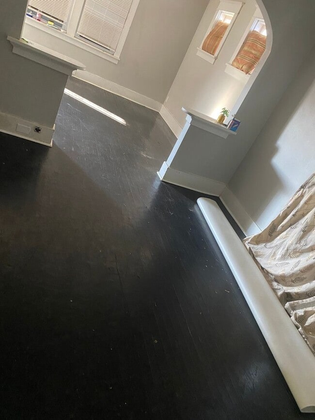 Photo - 5931 Emma Ave