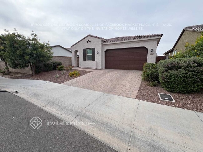 Building Photo - 19865 W Turney Ave