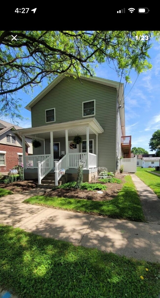 Building Photo - 1003 Catherine St