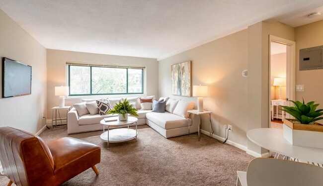 Photo - 371 Harvard St Unidad 375-19