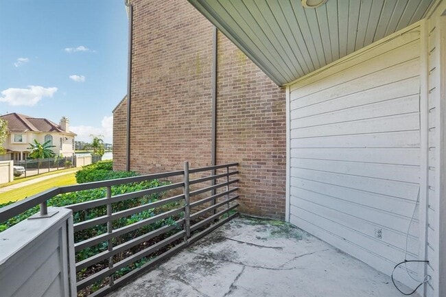 Photo - 1725 Enterprise Ave