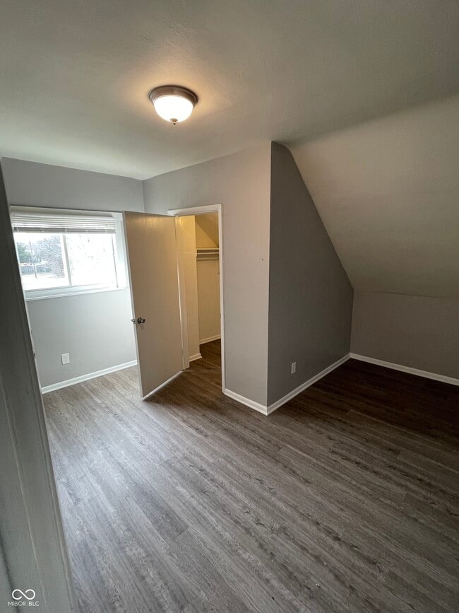 Photo - 1944 Shelby St