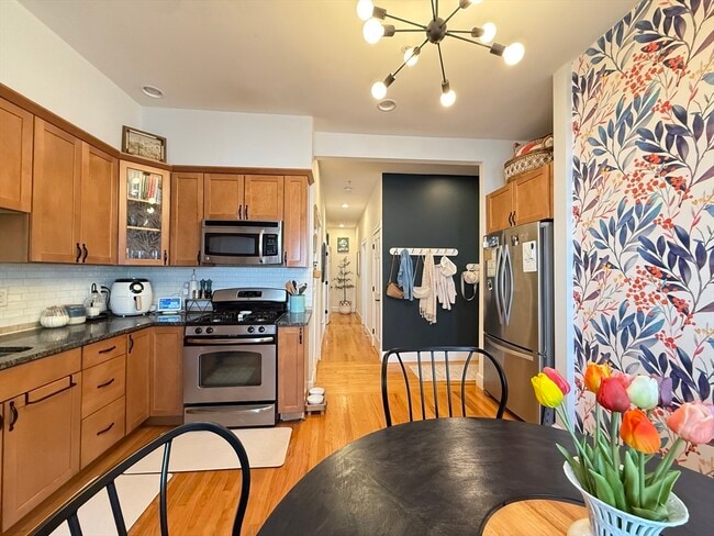 Building Photo - 101 Fellsway W Unit 1 Rental