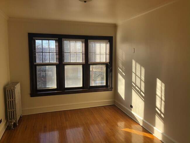 3125-3129 S Harlem Ave