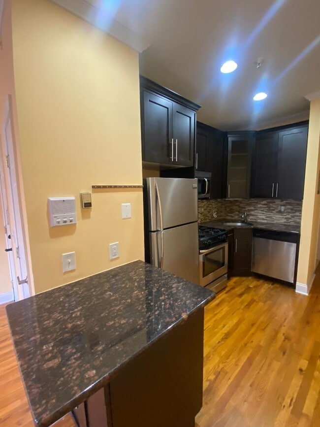 Photo - 206 Washington St Unit 2A