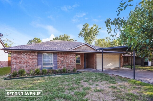 Building Photo - 1614 Hillwood Dr Rental