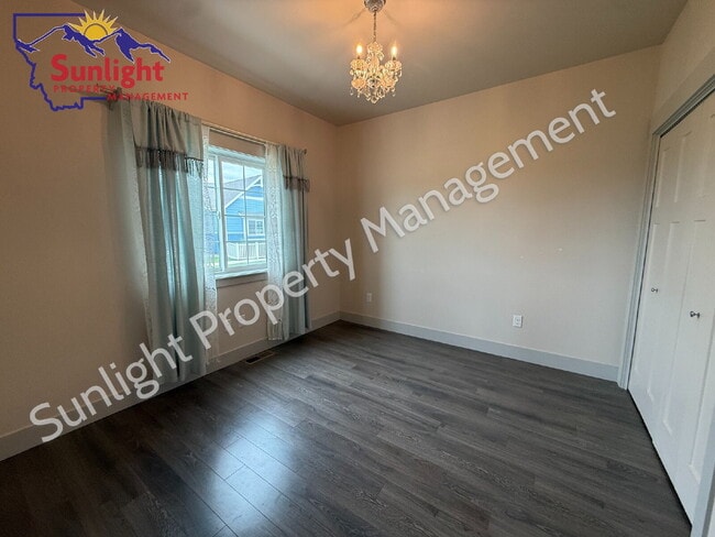 Photo - Modern 2 Bed 2 Bath Single Family Home that allows small pets!