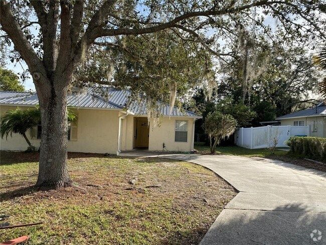Building Photo - 744 Seminole Ave Rental