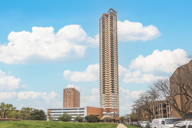 Building Photo - 3660 N Lake Shore Dr Unit 3912 Rental