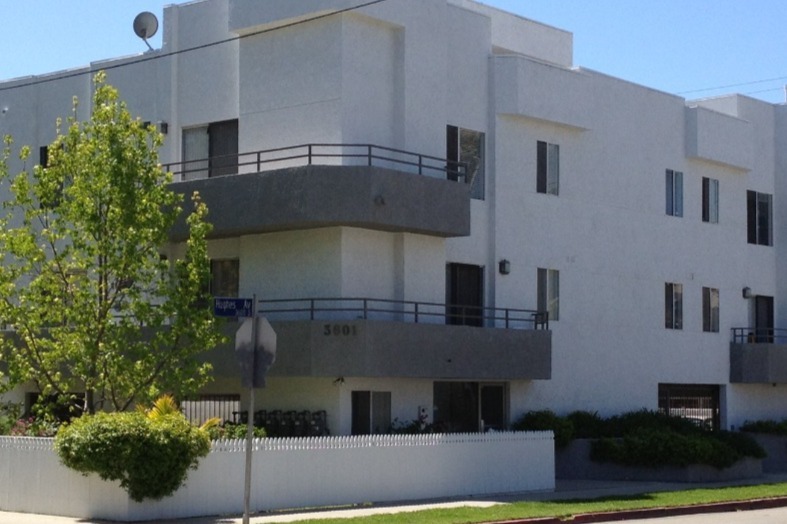 Propiedad de Hughes-Tabor - 3601 Hughes Ave Apartamentos