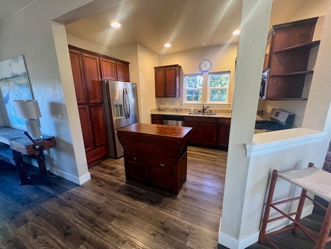 Photo - 3610 Jerome Ln