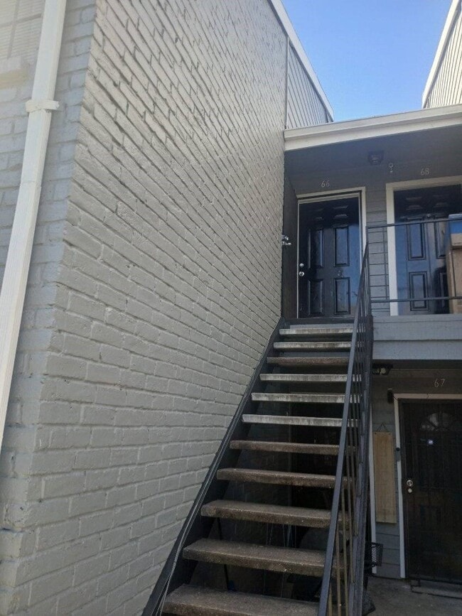 Building Photo - 12500 Sandpiper Dr Unit 66 Rental