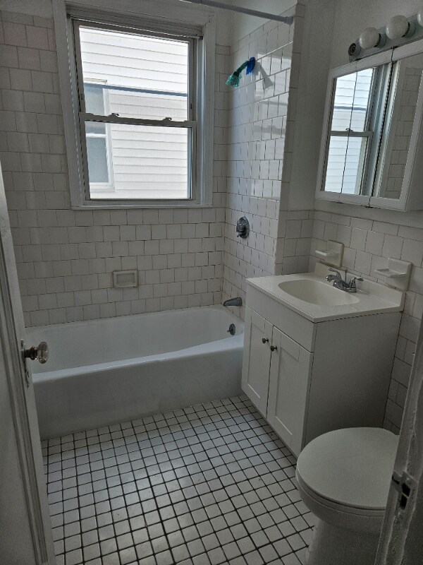 Photo - 8 Astoria St Unidad Apt 2