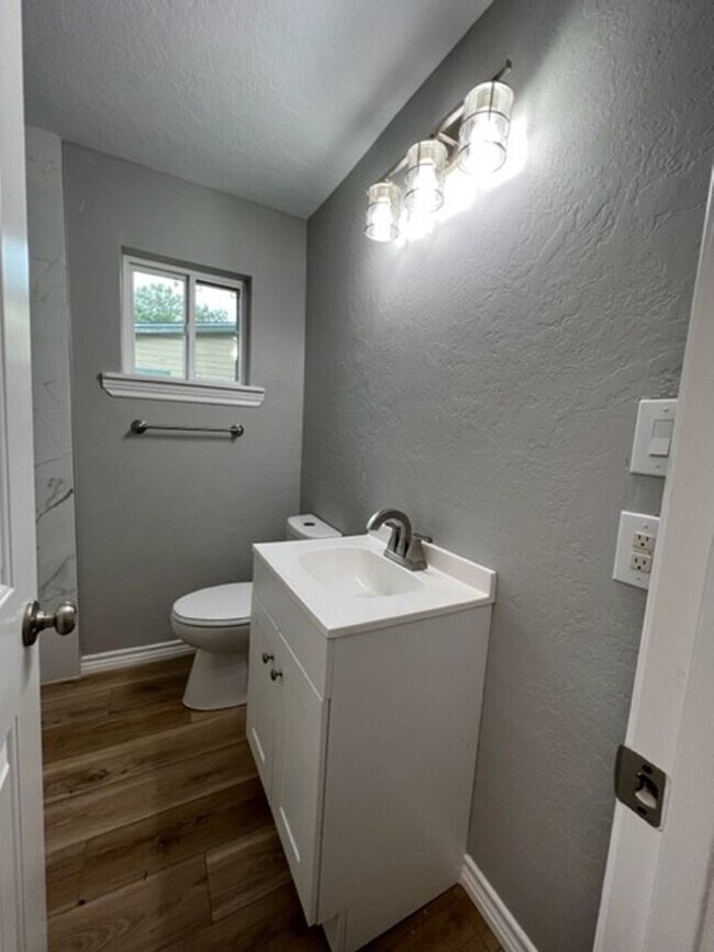 Photo - 2613 SW B Ave Unit A