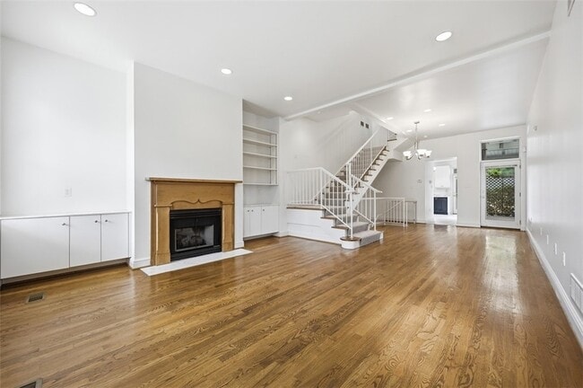 Photo - 326 Hailman St