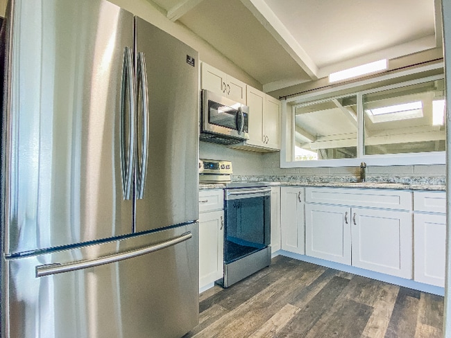 Photo - 385 Kahoolawe St