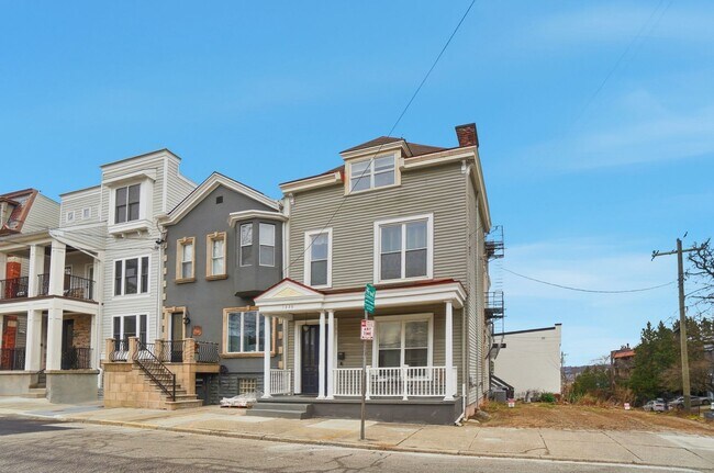 Photo - 1220 Louden St Unit 1220 Louden #3