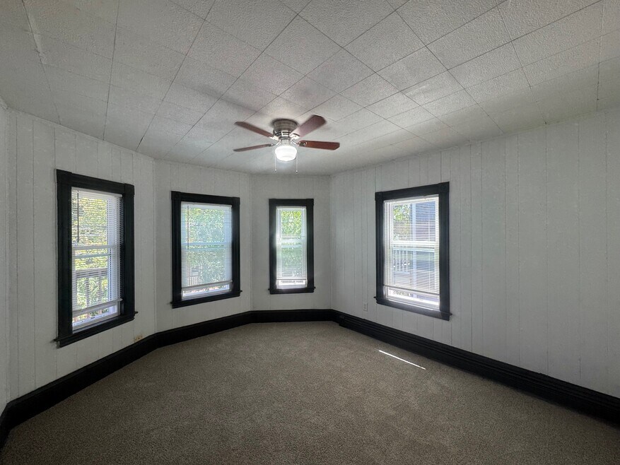 53 Hinckley St Unit 2