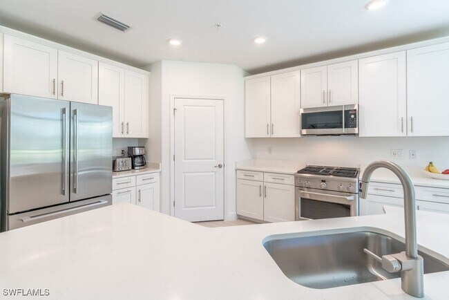 Photo - 16352 Viansa Wy Unit 10-101