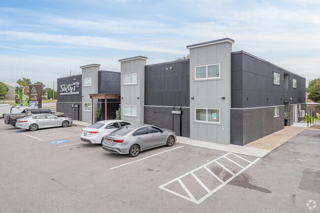 Foto principal - 67th Suites