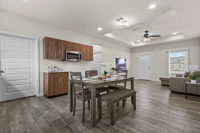 Photo - BRAND NEW HOMES FOR LEASE IN MERCEDES! CHO...