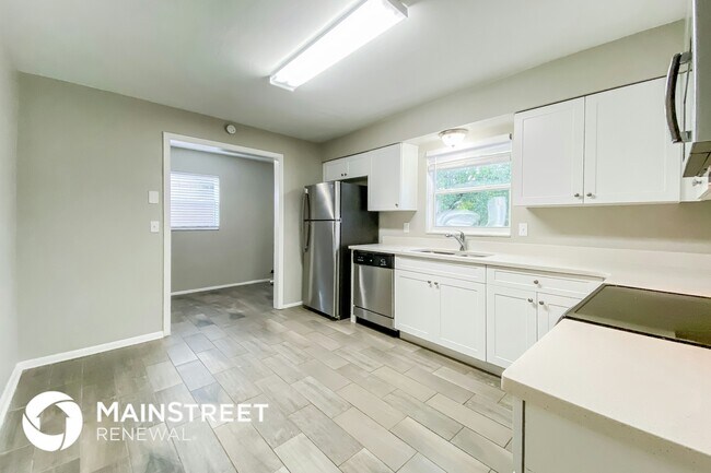 Photo - 7525 Foxbloom Dr