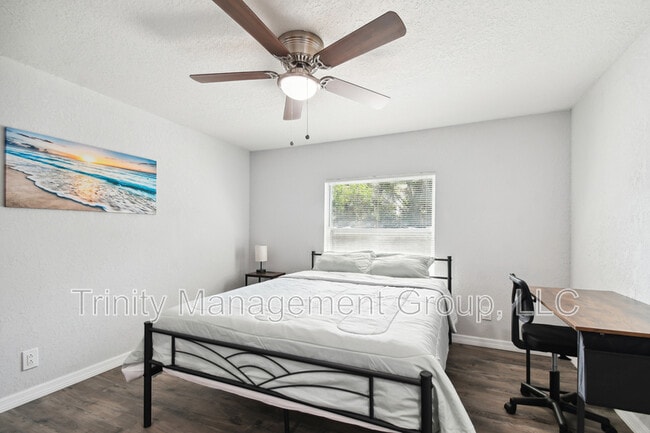 1051 Dogwood Dr