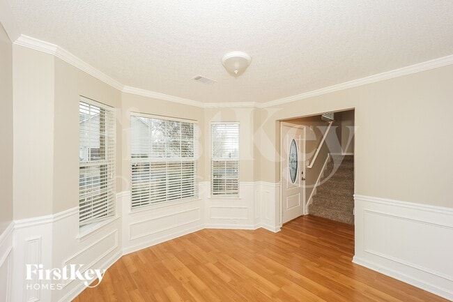 Photo - 980 Brisley Cir