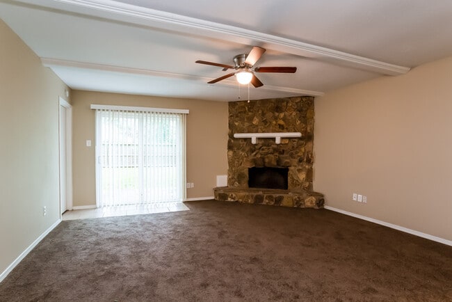 Photo - 3327 Sycamore Springs Dr