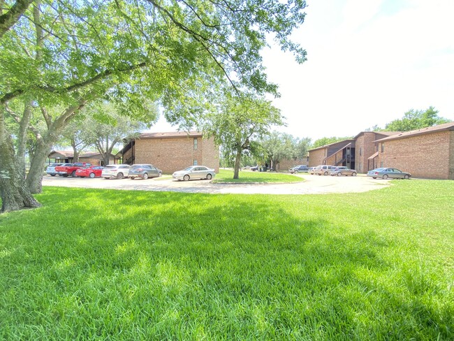 Building Photo - Normangee Apartments