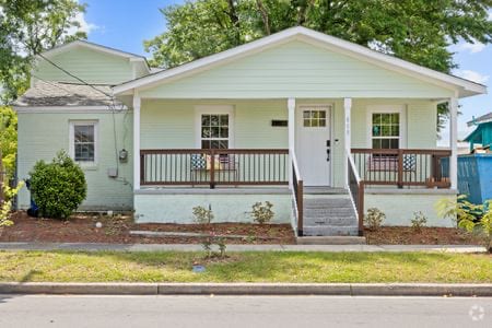Building Photo - 808 Meares St Rental