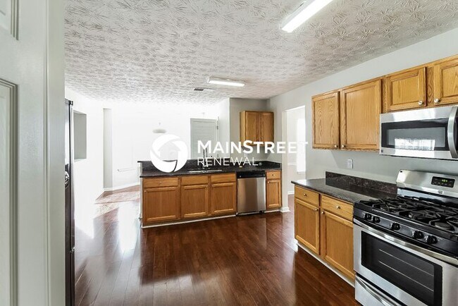 Photo - 4 Bedroom Pet-Friendly Home in Decatur, GA with Main Street Renewal