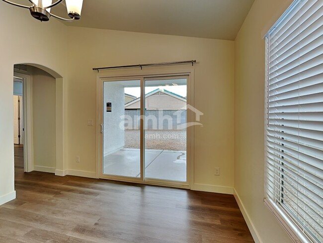 Photo - 12821 W Myer Ln