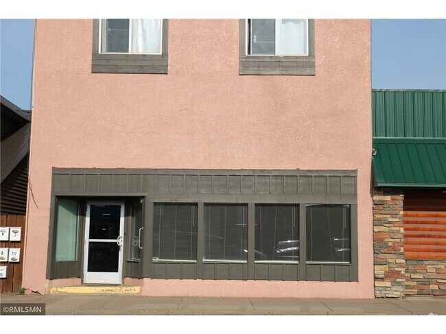 Building Photo - 215 Main St S Rental