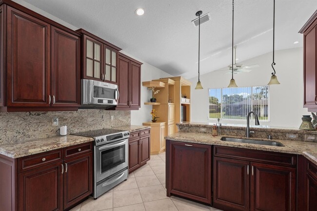 Photo - 7835 NW 78th Ave