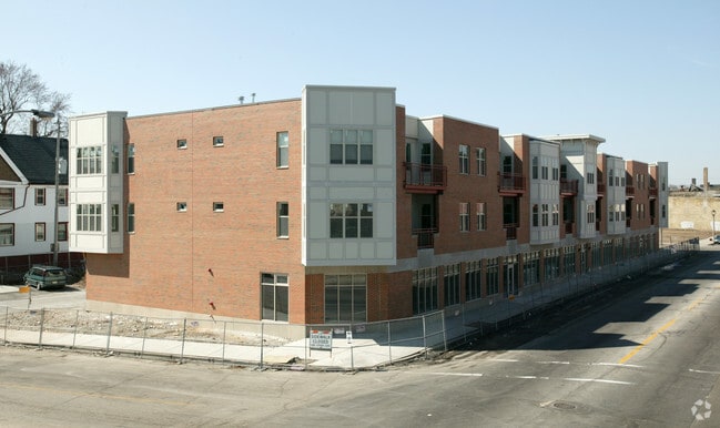 Photo - Columbia Square